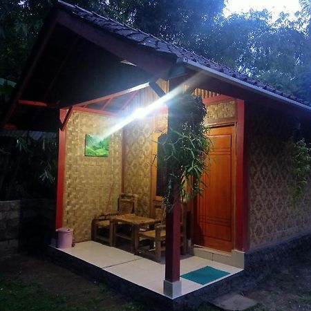Tereng Wilis Jungle Inn Tetebatu Eksteriør bilde